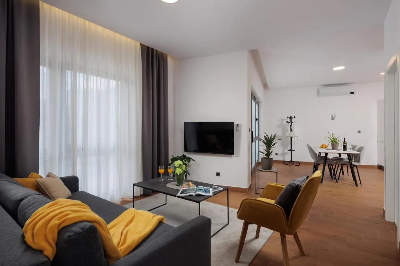 רייקה Terra 5 Deluxe Apartment On The Ground Floor With Private Parking