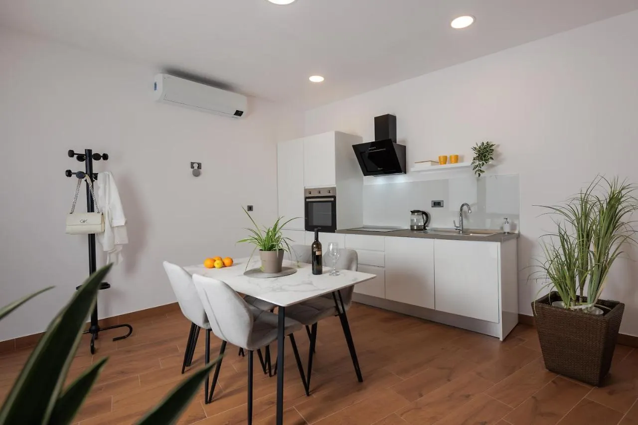 רייקה Terra 5 Deluxe Apartment On The Ground Floor With Private Parking קרואטיה
