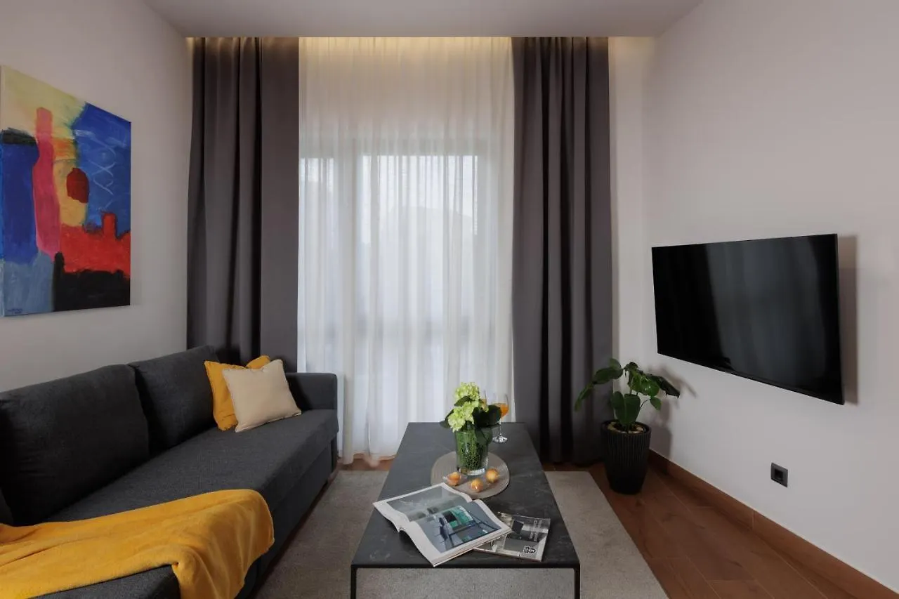 Terra 5 Deluxe Apartment On The Ground Floor With Private Parking Rijeka